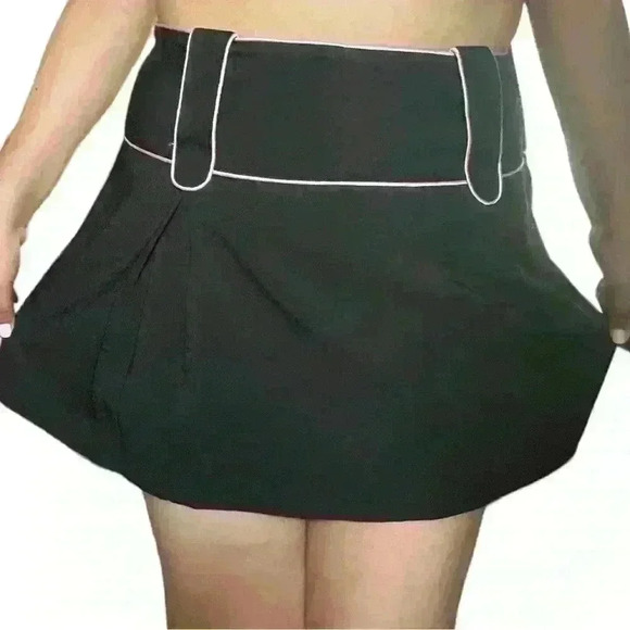 Y2K Black Baby Pink Mini Skirt - Picture 4 of 8